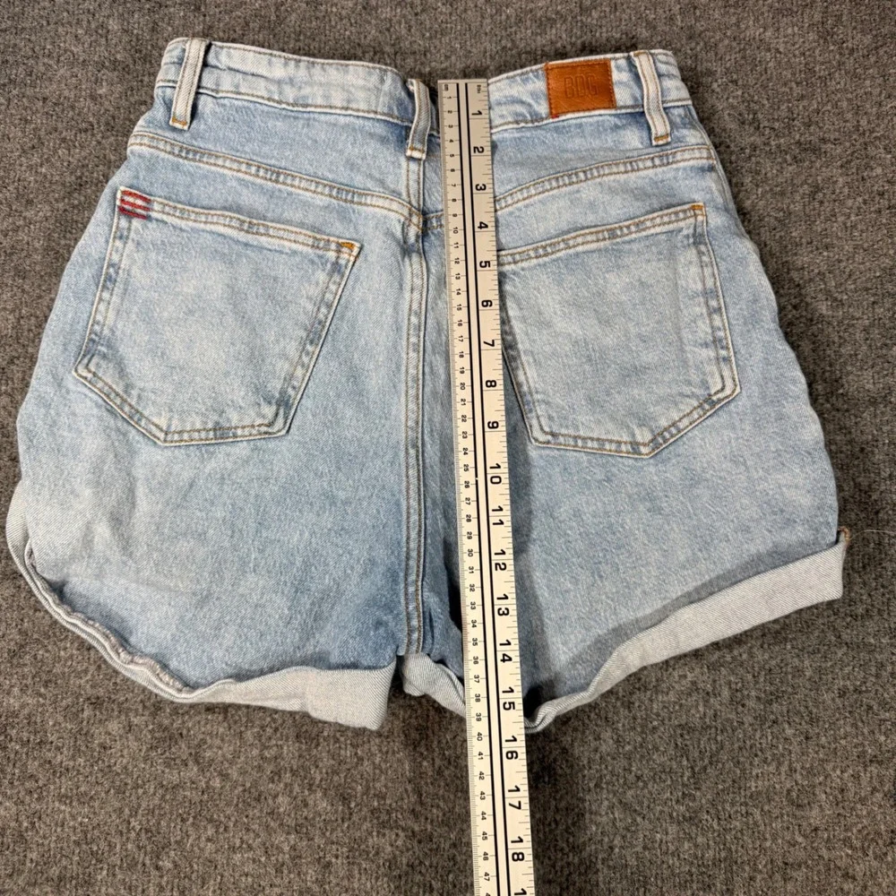 BDG Urban Outfitters High Rise Stretch Roll Hem Denim Shorts 28 Light Wash Y2K